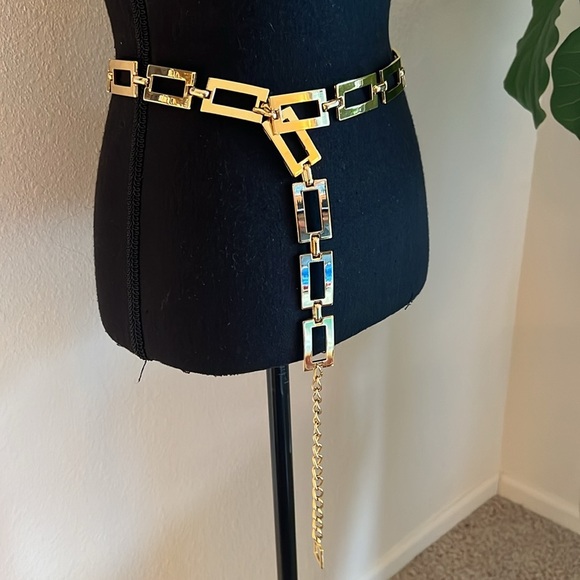 ESCADA Women’s Gilded Gold Geometric Luxury Elegance Classic Adjustable Belt - Picture 9 of 9